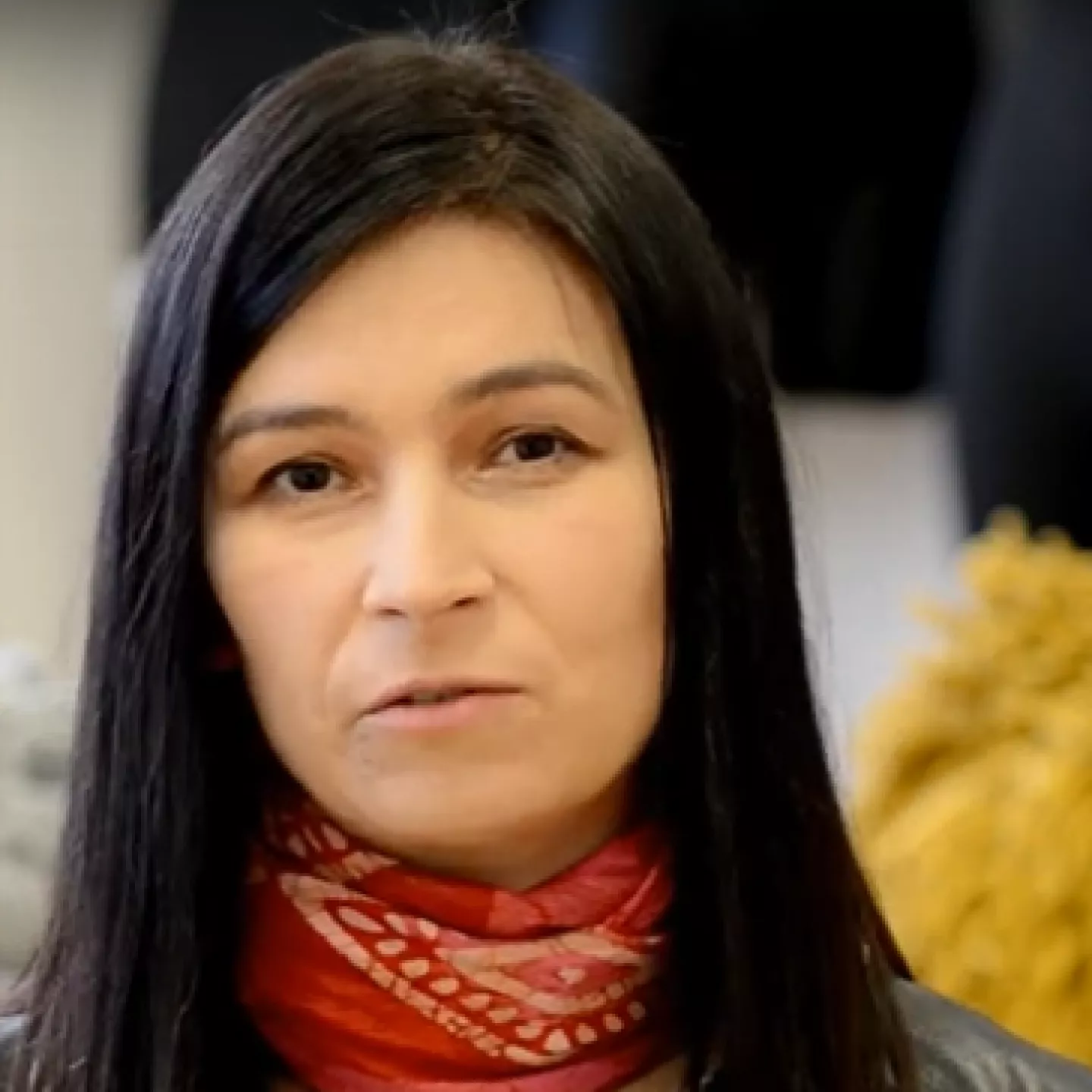 kobieta na zdjęciu profilowym