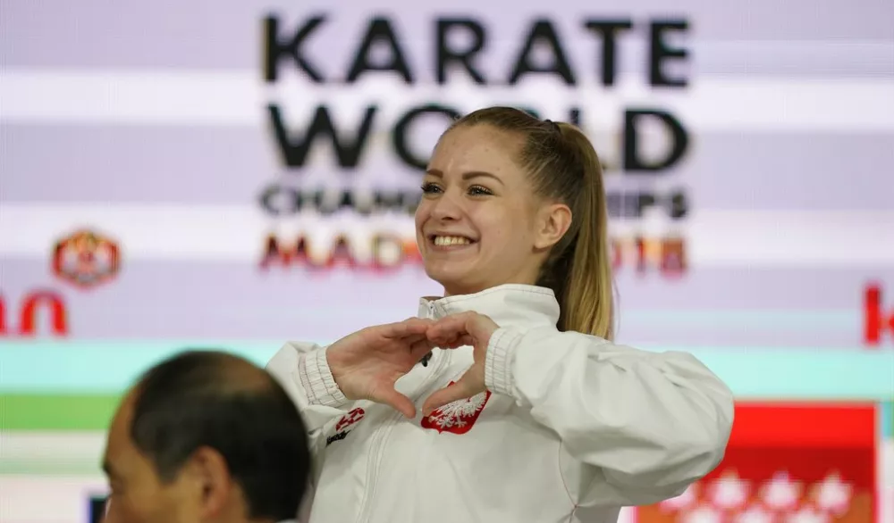 dorota_blaszczyk_studentka_pl_zlota_medalistka_ms_w_karate._foto._xavier_servolle.jpg